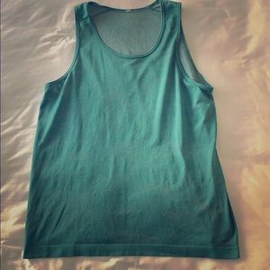 Lululemon tank top